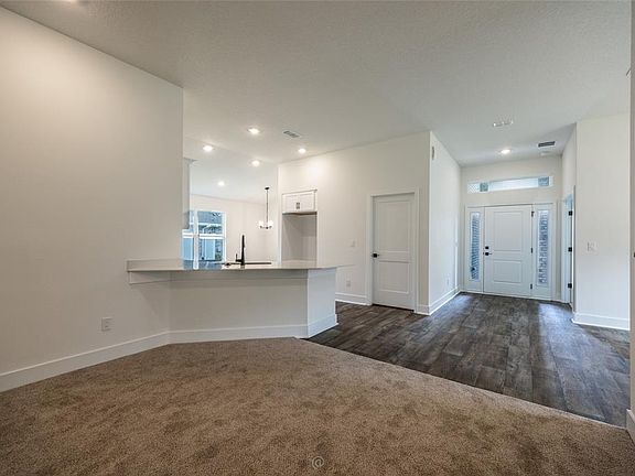 3rd image of 73 Price Ln
