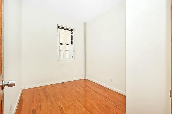 Rented by Keller Williams NYC | media 39