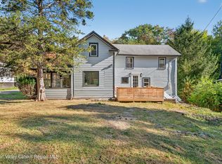 70 Fawn Rd, Saugerties, NY 12477