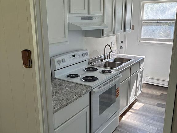 3rd image of 3730 Logan Ave
