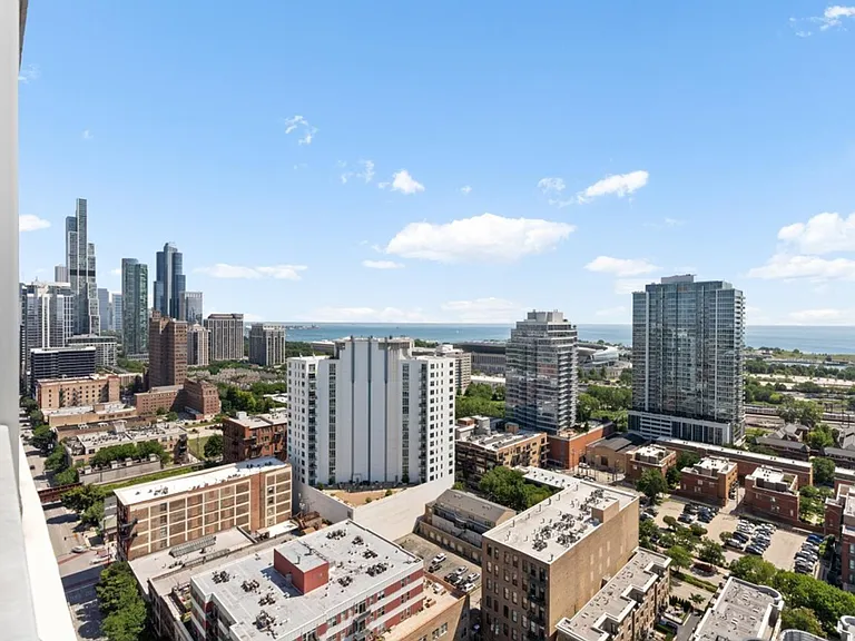 1736 S Michigan Ave #2905 — Photo 4