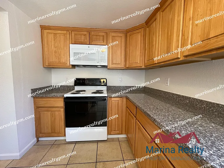211 Del Luz Ct — Photo 10