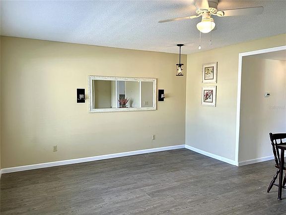 5th image of 2000 WORLD PARKWAY BOULEVARD #12