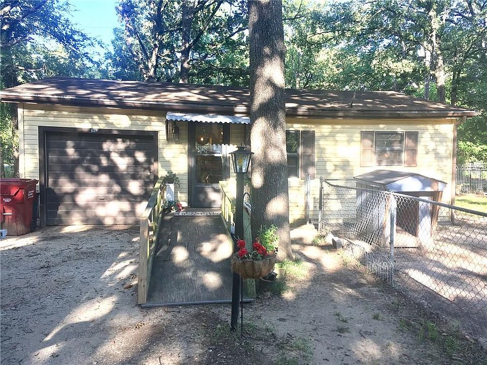 1st image of 1412 Grove Dr