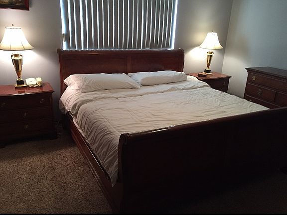 3rd image of 2990 Manitoba Ln