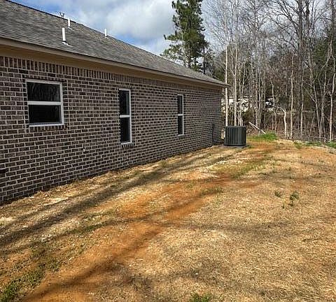 3rd image of 1696 Reeder Hill Rd