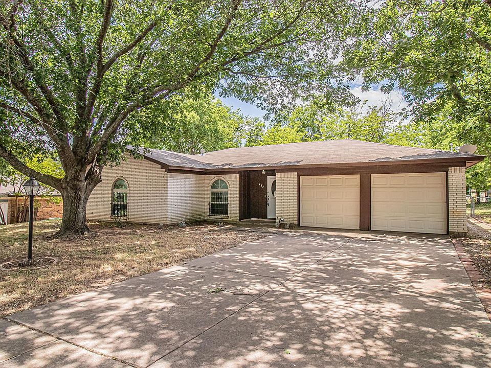 1st image of 432 Pecan Dr