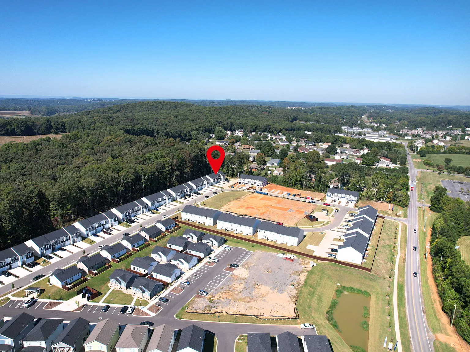 New Construction! 3 bed/2.5 bath Townhouse — Photo 4