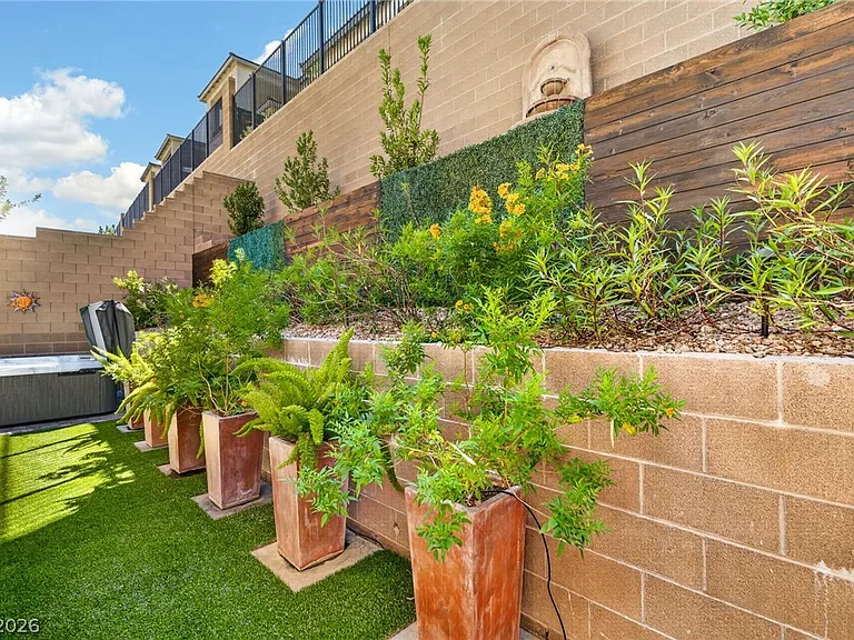 1583 Pacific Baza St — Photo 27