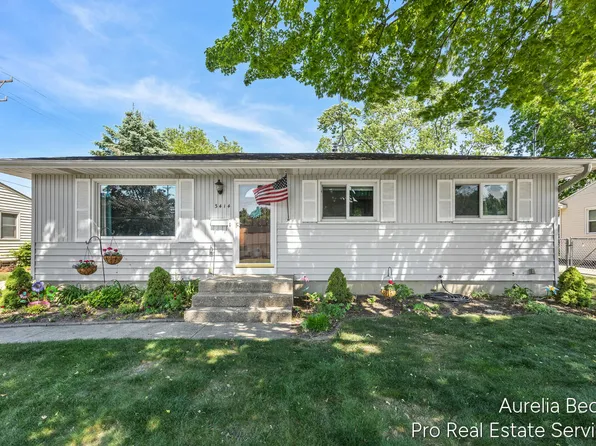 3414 Perry Ave SW, Wyoming, MI 49519