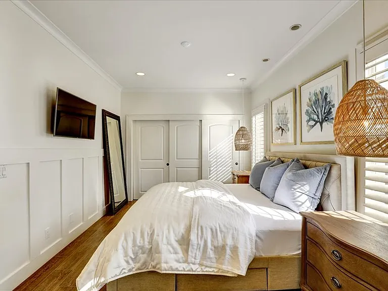 425 1/2 Fernleaf Ave #B — Photo 11