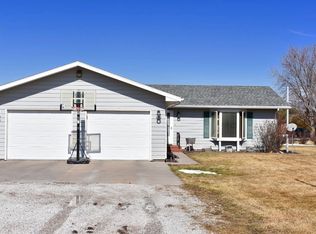 9301 Canal Rd, North Platte, NE 69101