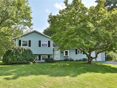 53 Navajo Cir, Henrietta, NY, 14467