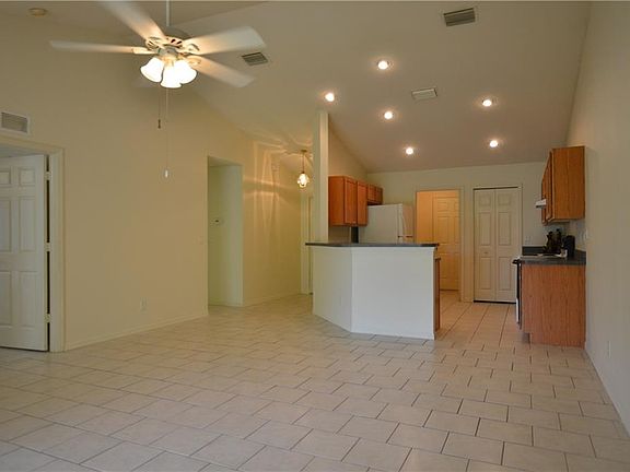 3rd image of 11175 Airport Dr #11177