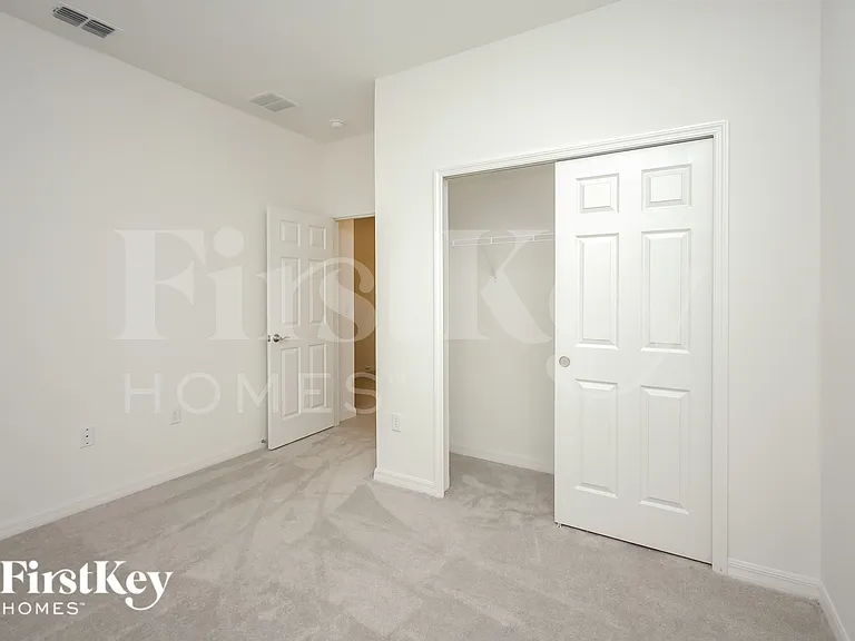 344 Corbel Ln — Photo 12