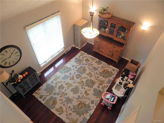 5th image of 307 Deerwood Ln
