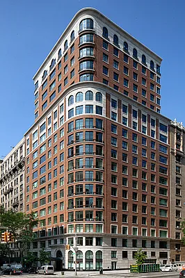 Sold by Brown Harris Stevens | media 29