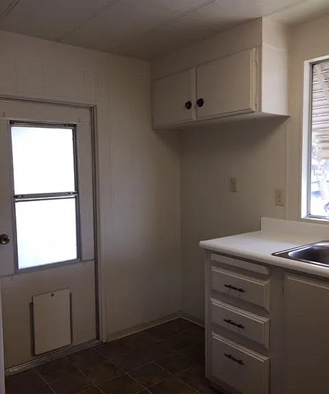 3955 Coffee Rd #82 — Photo 11