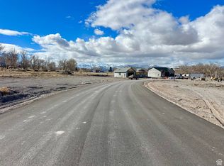 520 E 200 N, Monroe, UT 84754