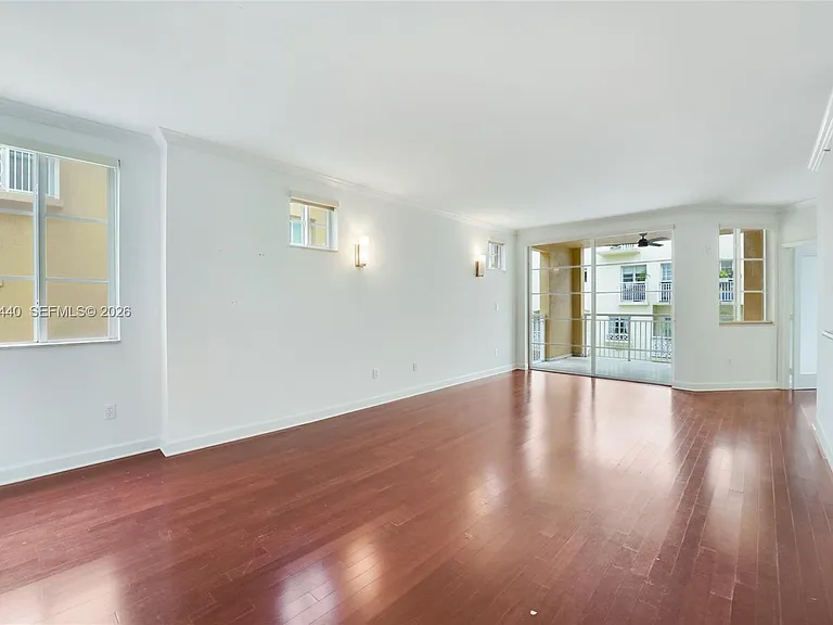 151 Michigan Ave #525 — Photo 3