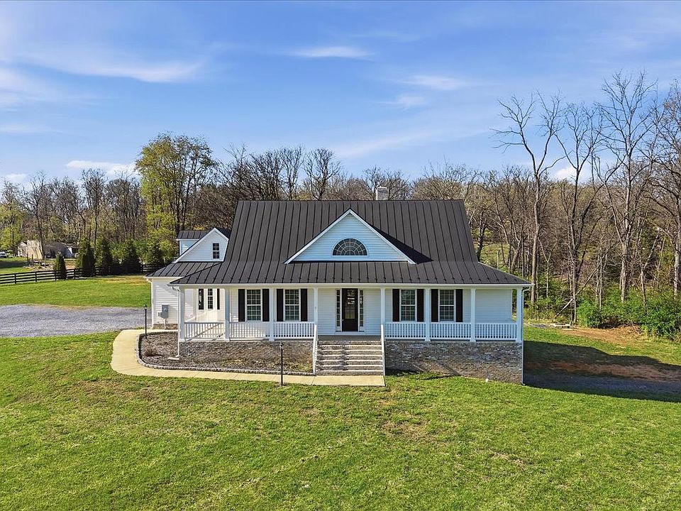1st image of 325 Dehaven Dr