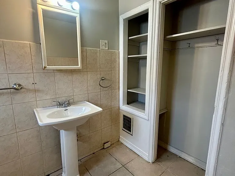 605 Eisenbrown St — Photo 20