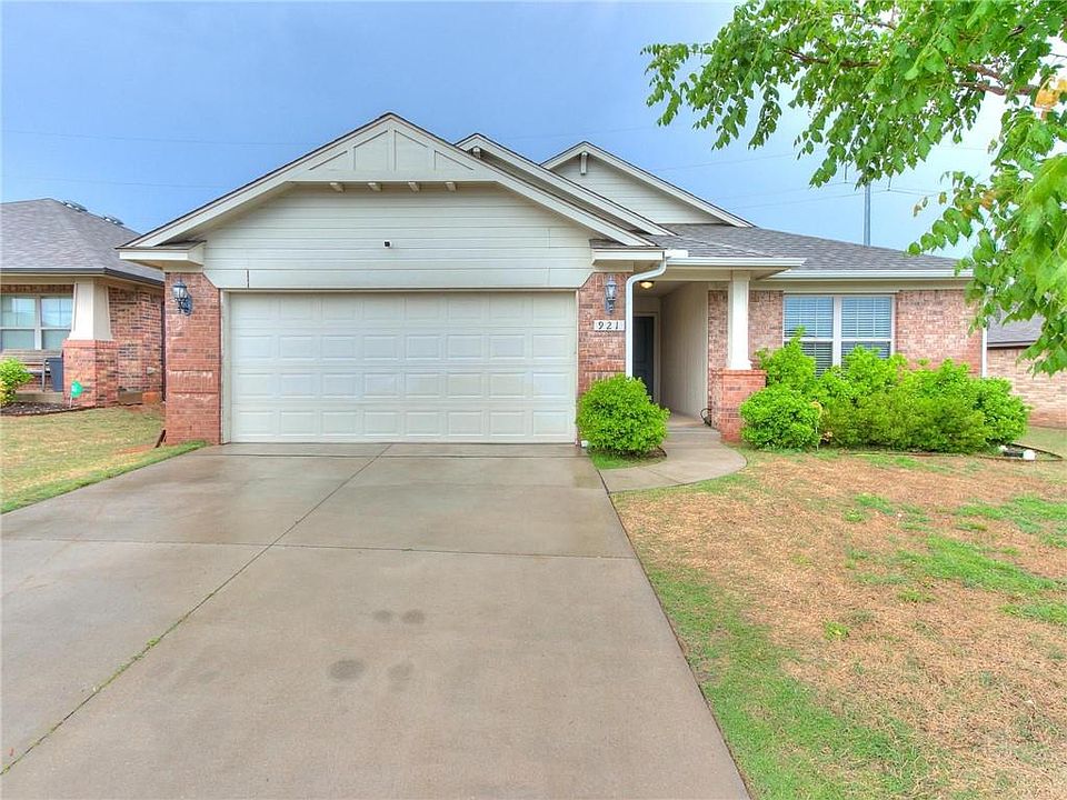 1st image of 921 Lerkim Ln