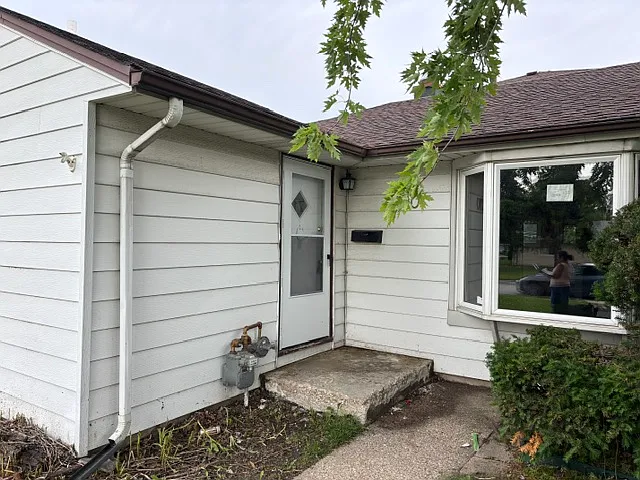 4710 W 88th Pl — Photo 15