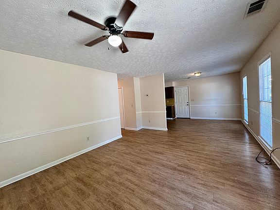 2nd image of 6224 Olde Towne Dr #B
