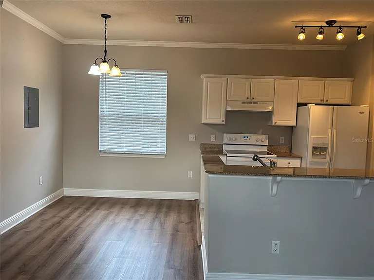 Southern Pecan Cir — Photo 2