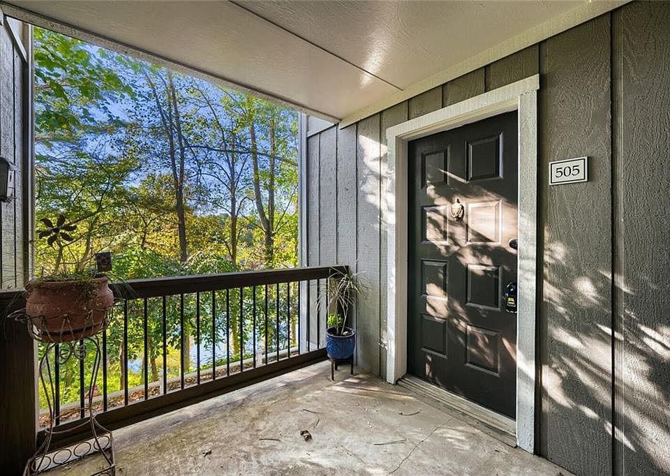 1st image of 505 Park Ridge Cir
