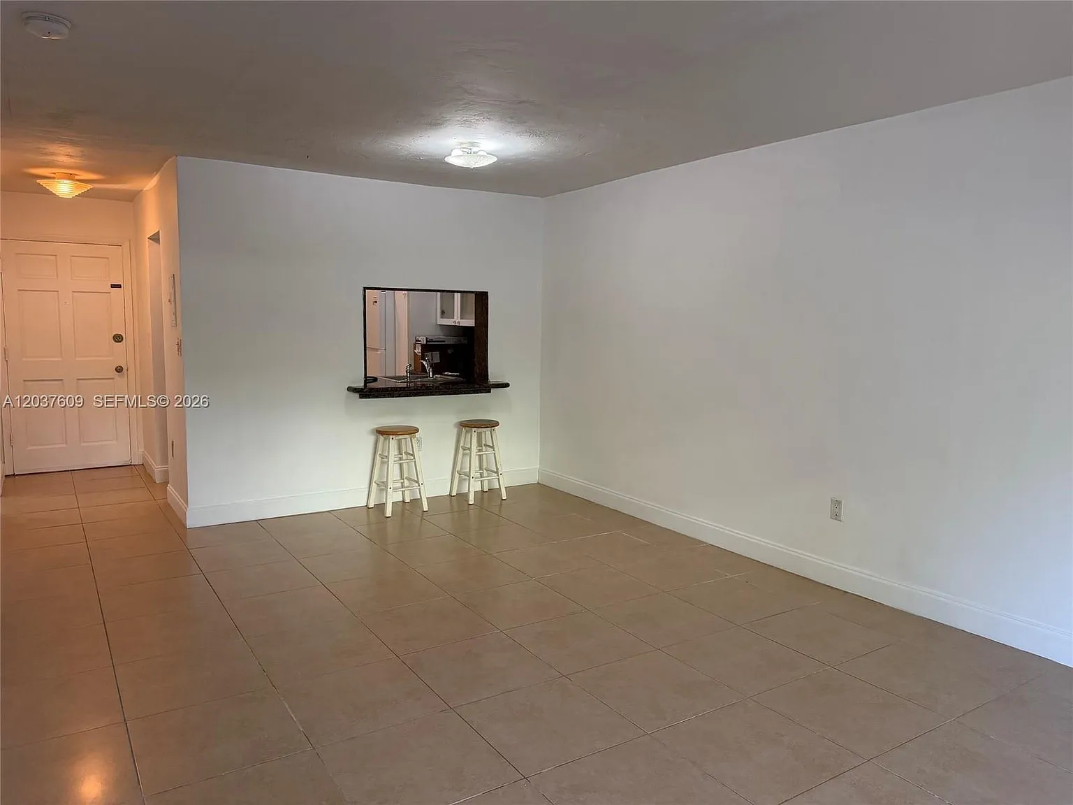 Woodside In Kendall Condo — Photo 3