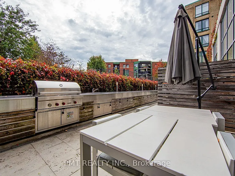 775 King St W #514 — Photo 29