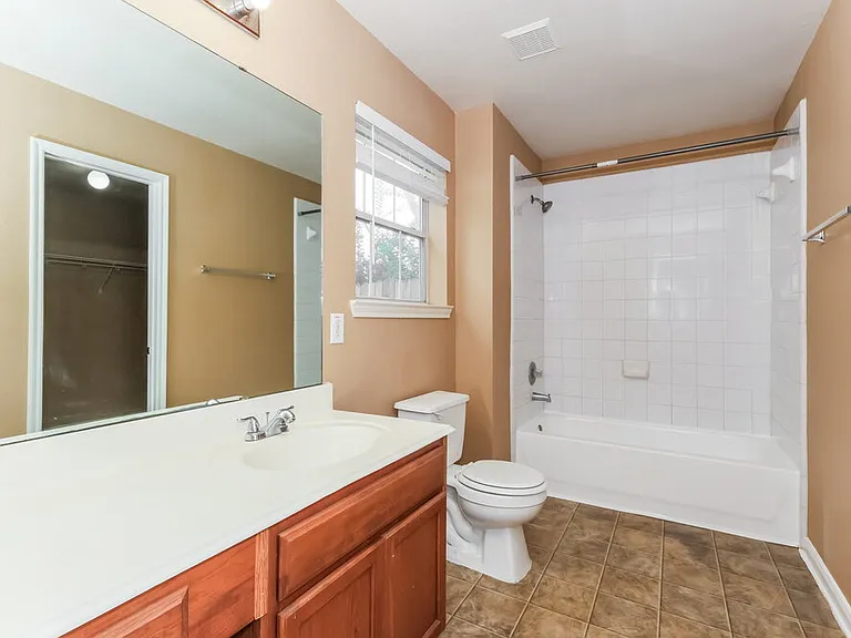 22123 Greengate Dr — Photo 10