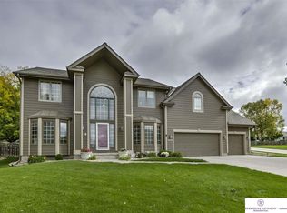 16602 S St, Omaha, NE 68135