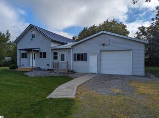 492 N Delano Rd, Au Gres, MI 48703