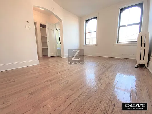 Rented by ZealEstate Group Inc | media 16