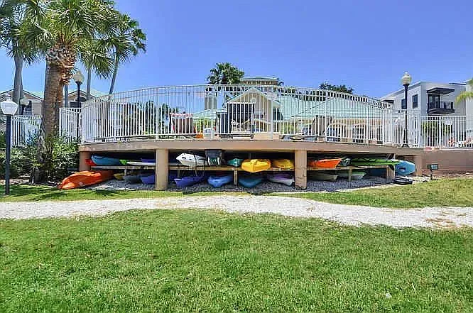 4205 Bay Club Cir — Photo 11