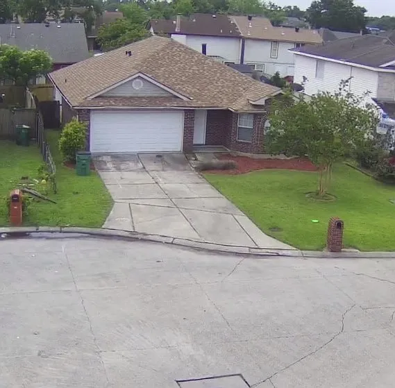1934 S Village Green St — Photo 2