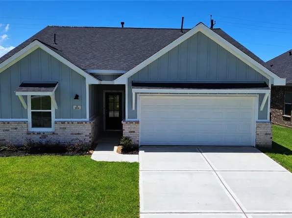 304 Cardinal Dr, Port Lavaca, TX 77979