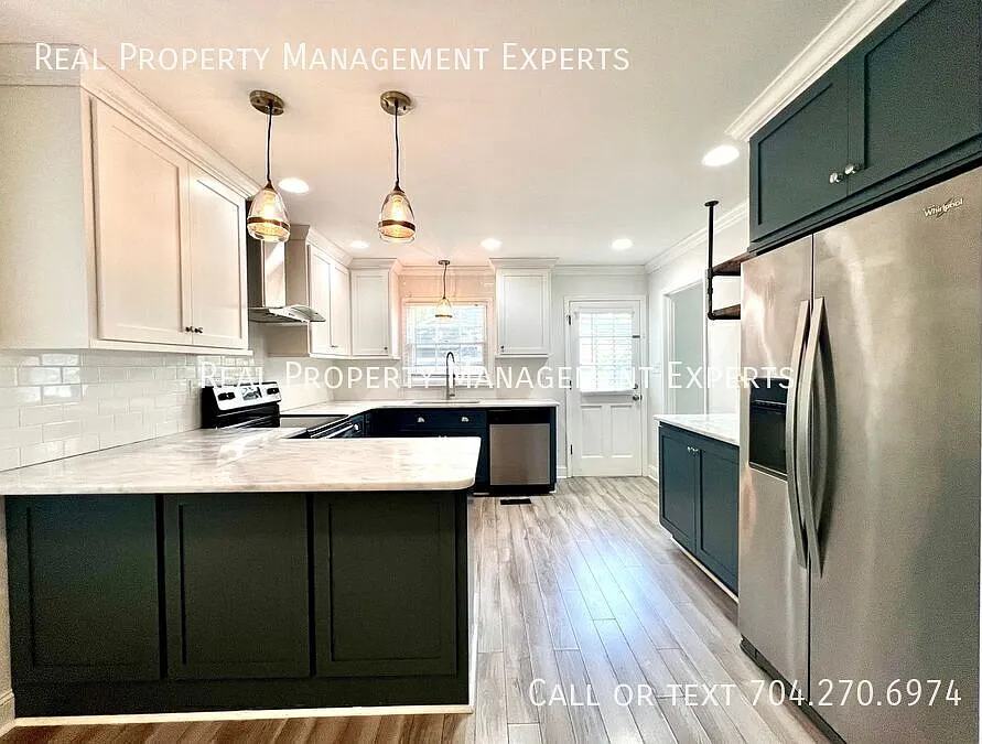 Beautiful 3BR/2.5BA home in Charlotte! — Photo 2