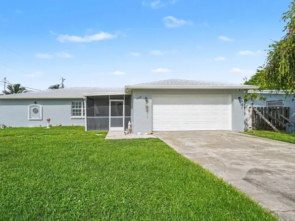 1385 Pine Ave, North Fort Myers, FL 33917