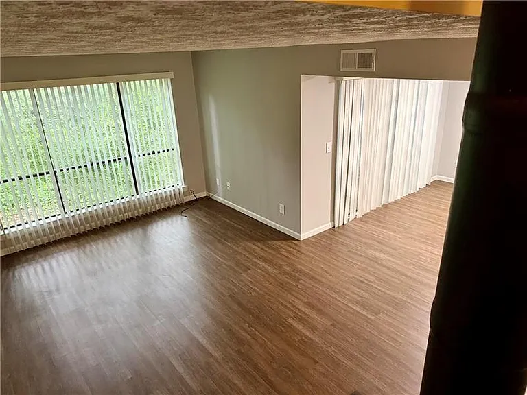 1059 Mariners Dr — Photo 11