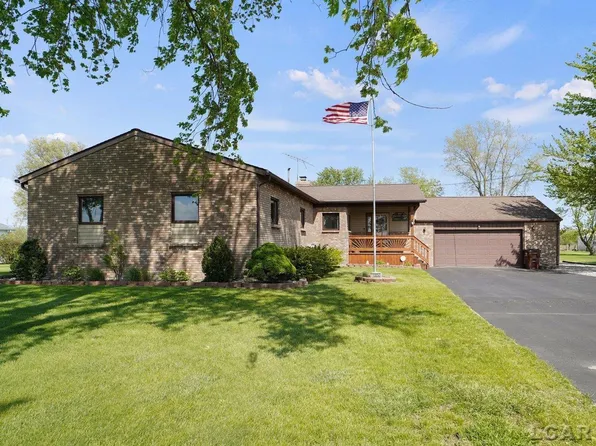 10050 Whiteford Center Rd, Ottawa Lake, MI 49267