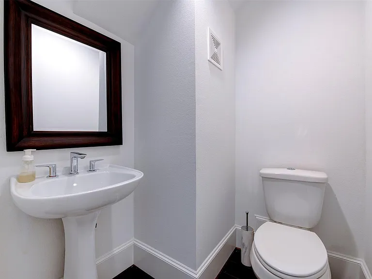 4947 Rusk St — Photo 34