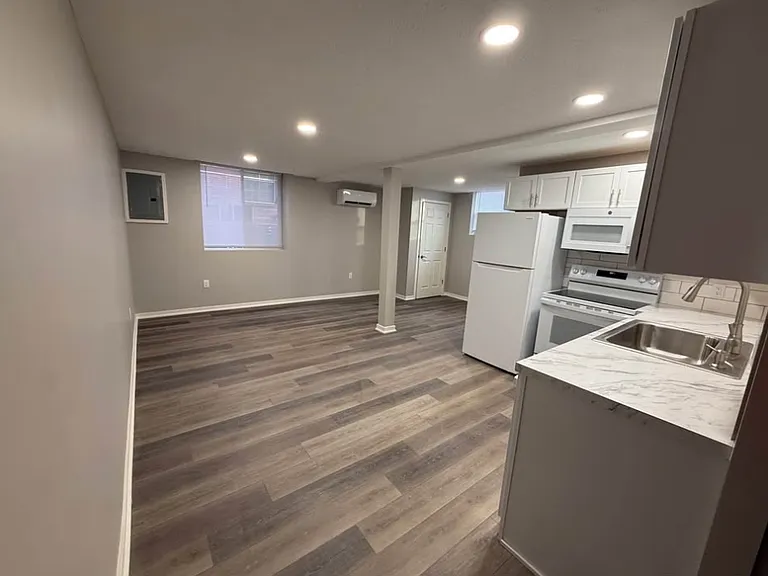 1330 F St #1 — Photo 1