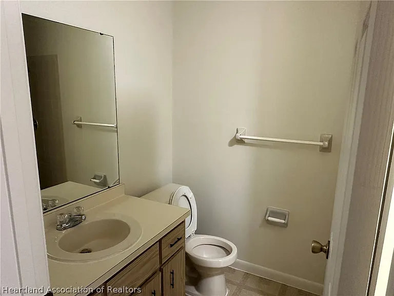7422 Valencia Rd — Photo 10