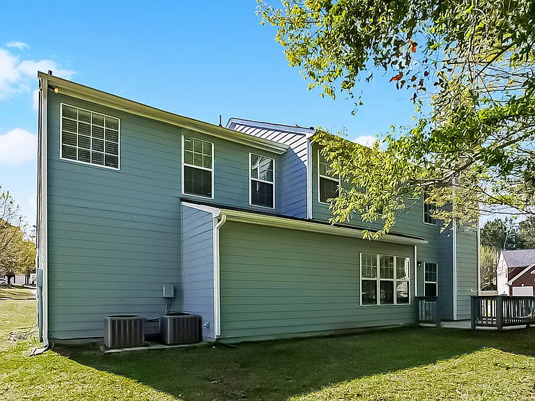 7144 Springchase Way — Photo 17