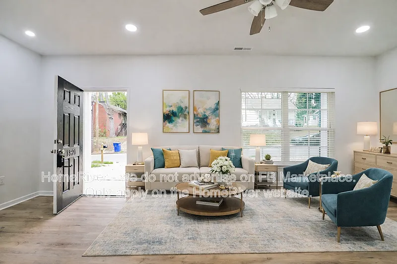 3 bed, 2.5 bath, 1280 sqft, $1,645 — Photo 3