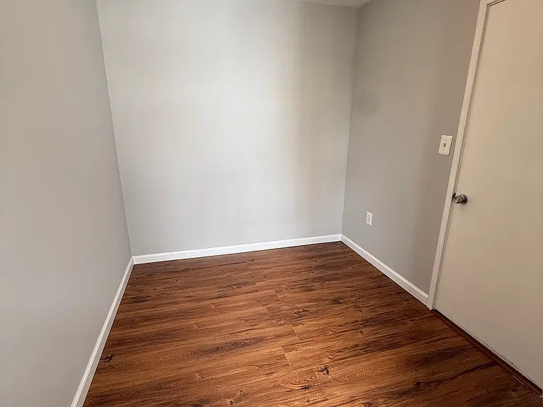 3264 Emery St — Photo 9